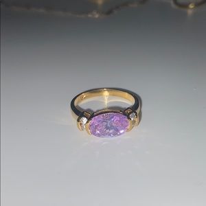 COPY - 4K gold ring with diamond and purple jewel